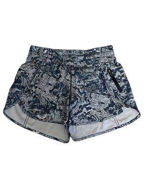 Lululemon Tracker Shorts 4” Rare Blue & White Print Size 8